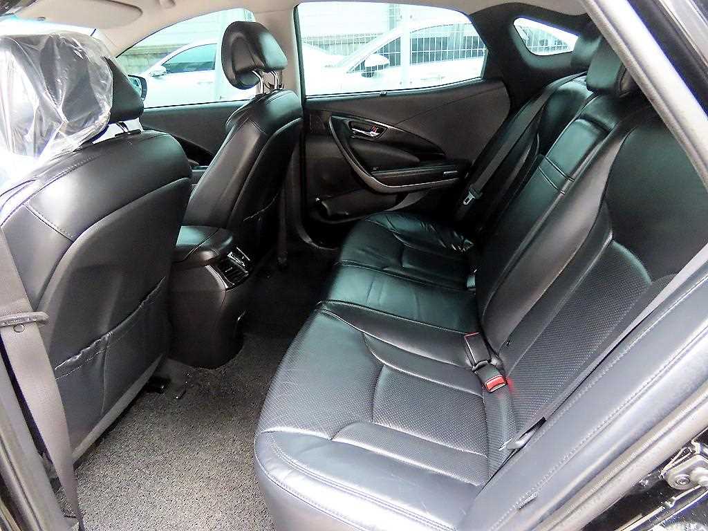 HYUNDAI Grandeur - Vista 6