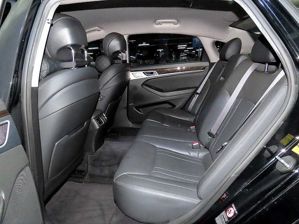 Genesis G80 - Vista 7