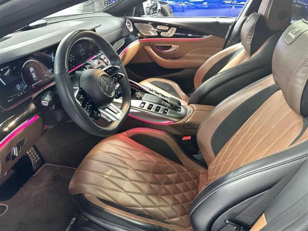 Mercedes Benz AMG GT - Vista 8