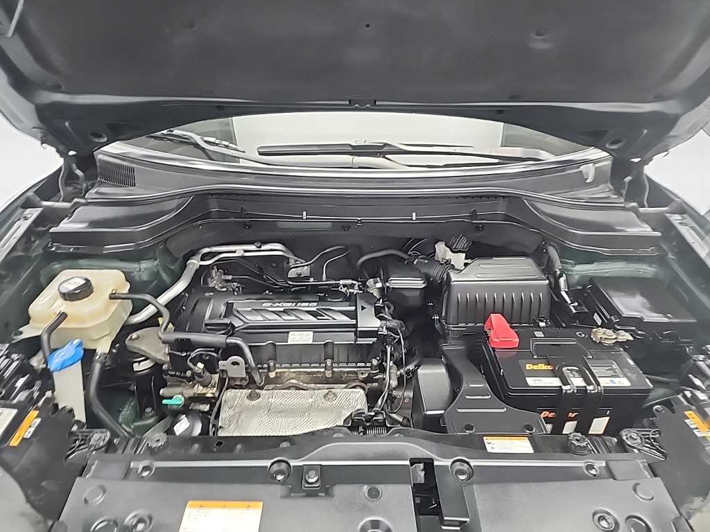 Ssangyong Tivoli - Vista 5