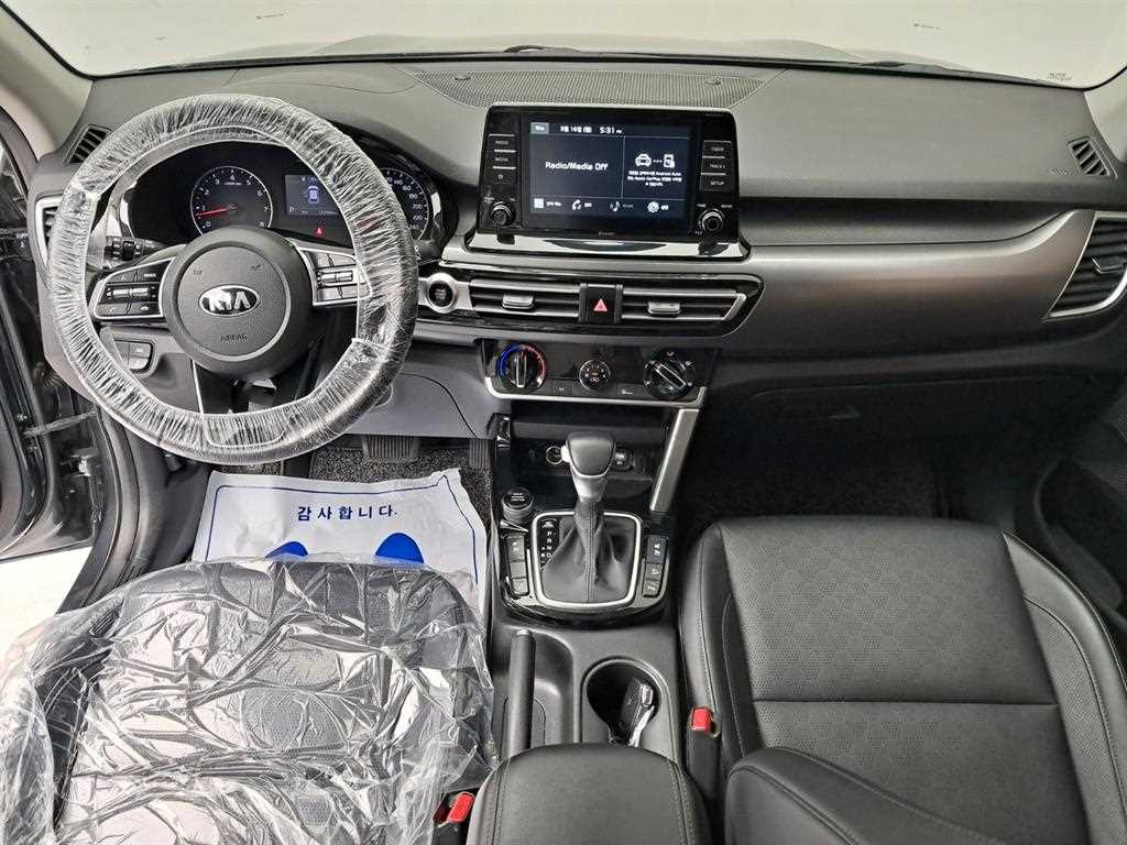 KIA Seltos - Vista 6