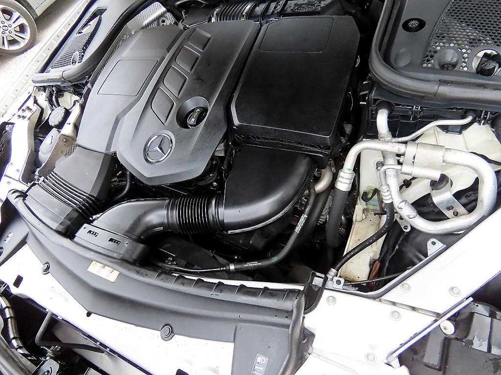 Mercedes Benz E class 2017 Blanco - Importación desde Corea - HF Imports Iquique - Foto 19