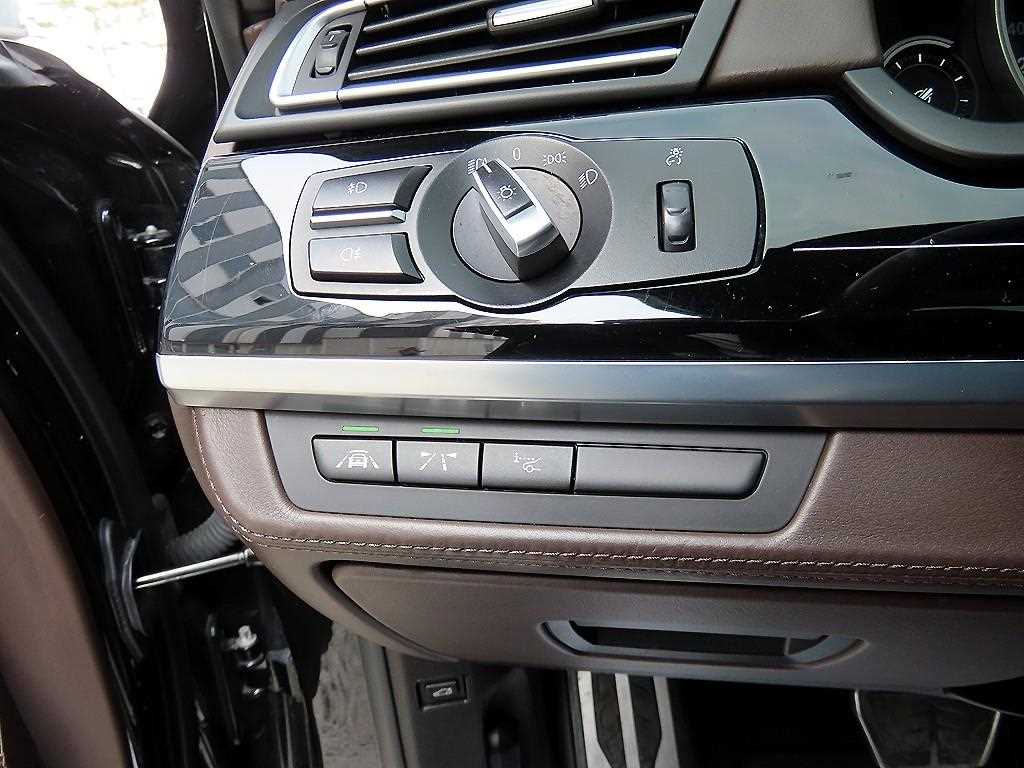 BMW 7 Series - Vista 12