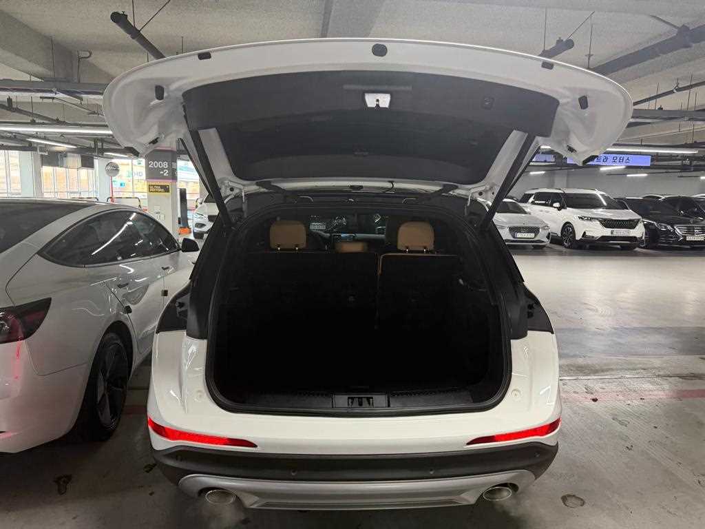 Lincoln Corsair - Vista 5