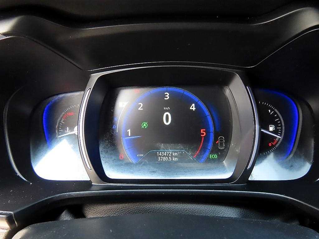 SAMSUNG QM6 - Vista 9