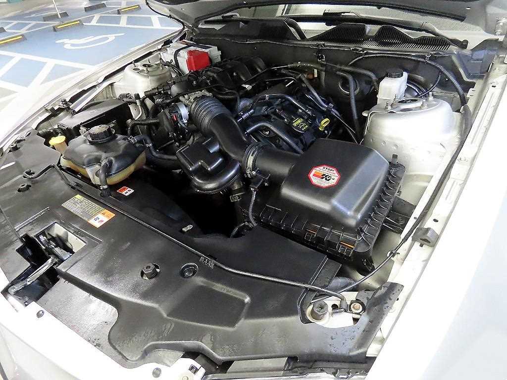 Ford Mustang 2011 Plateado - Importación desde Corea - HF Imports Iquique - Foto 18