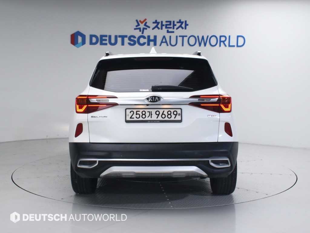 KIA Seltos - Vista 4