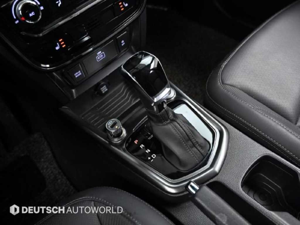 Ssangyong Tivoli - Vista 9