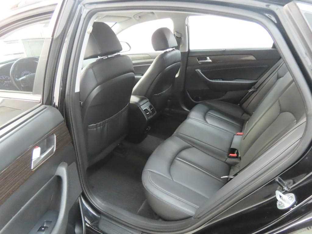 HYUNDAI Sonata - Vista 6