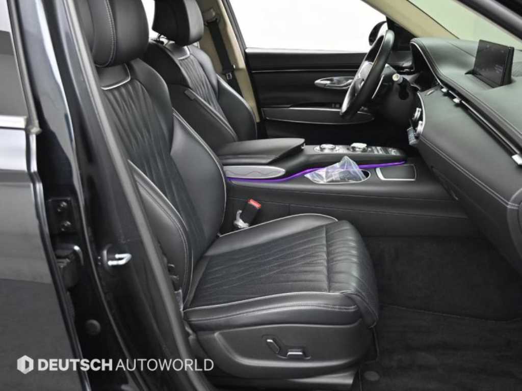 Genesis GV70 - Vista 10