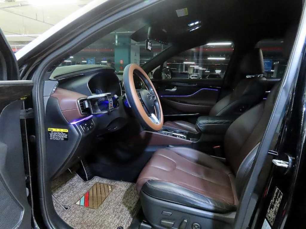 HYUNDAI Santa Fe - Vista 6