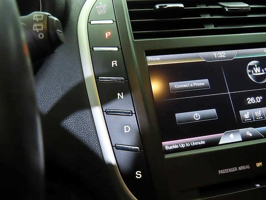 Lincoln MKC - Vista 12