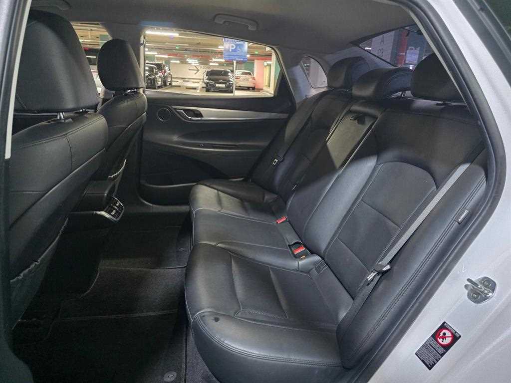 HYUNDAI Grandeur - Vista 8