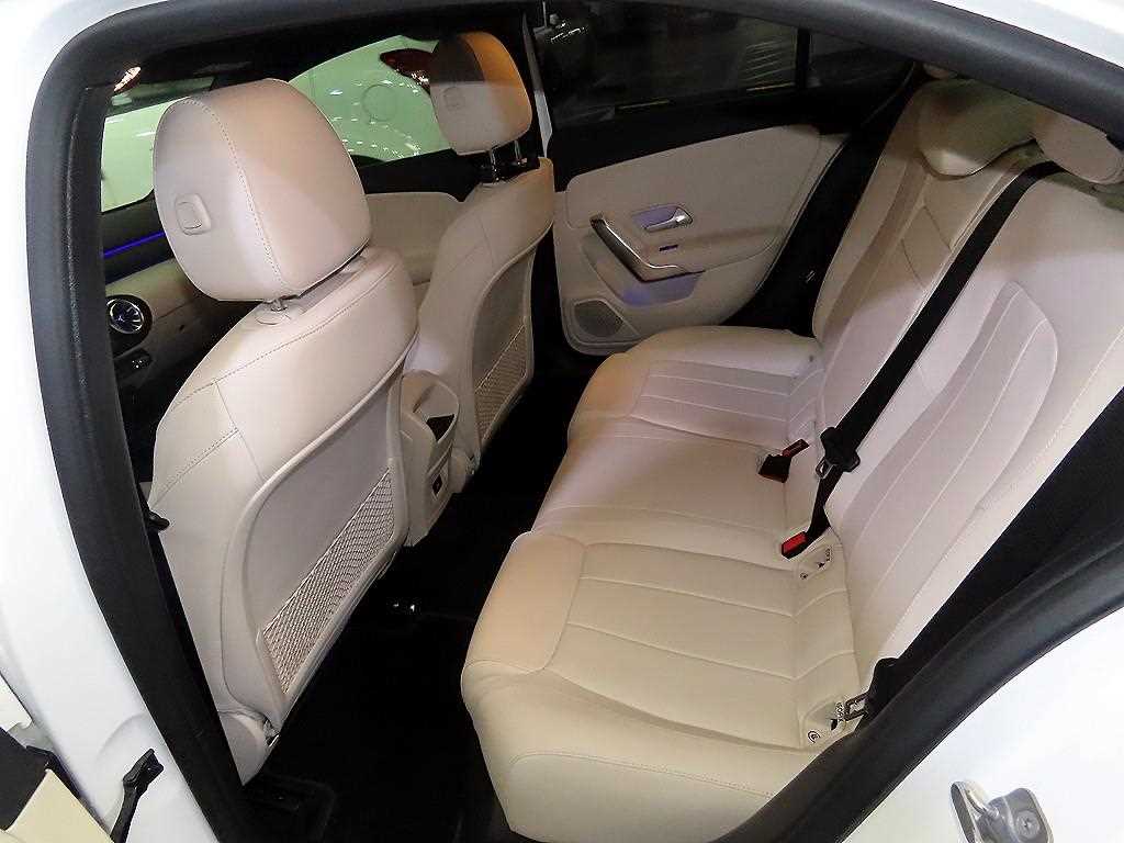 Mercedes Benz A Class - Vista 8