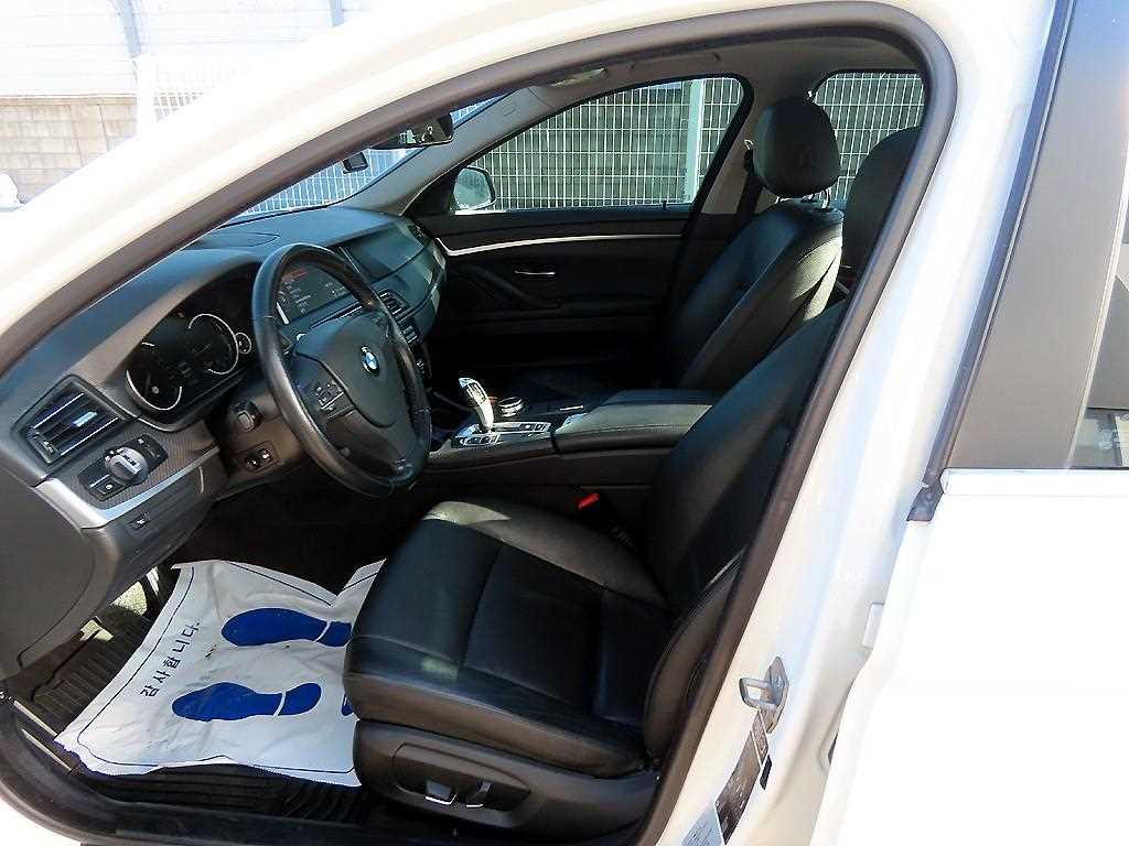 BMW 5 Series - Vista 5