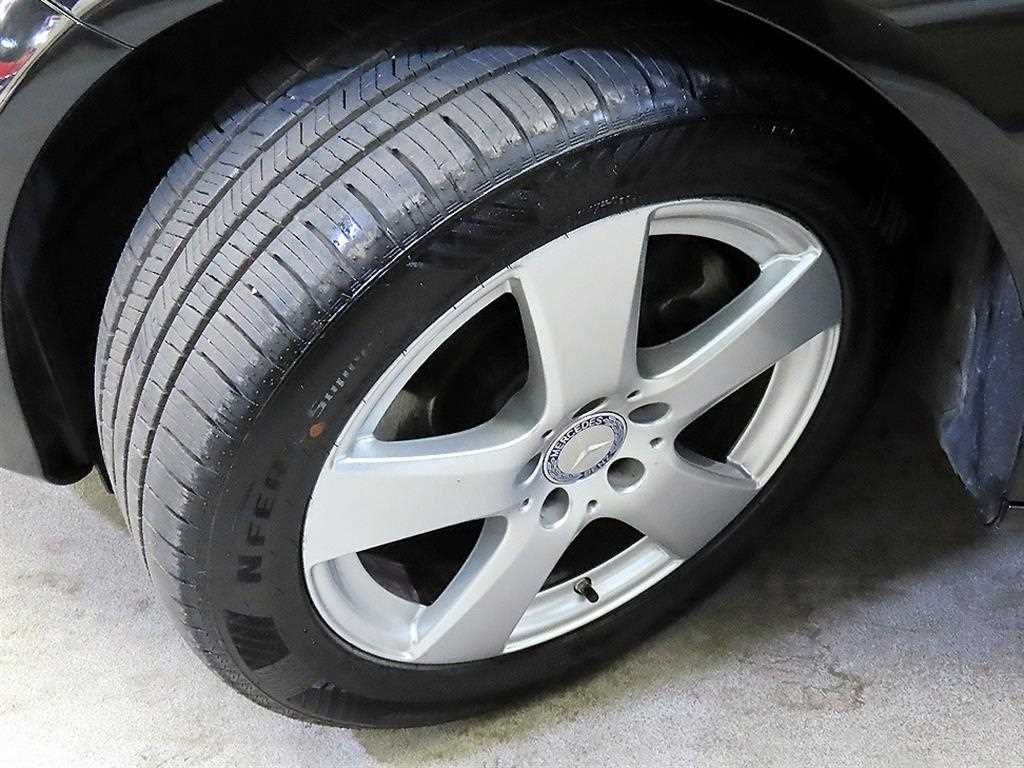 Mercedes Benz C Class 2017 Negro - Importación desde Corea - HF Imports Iquique - Foto 20