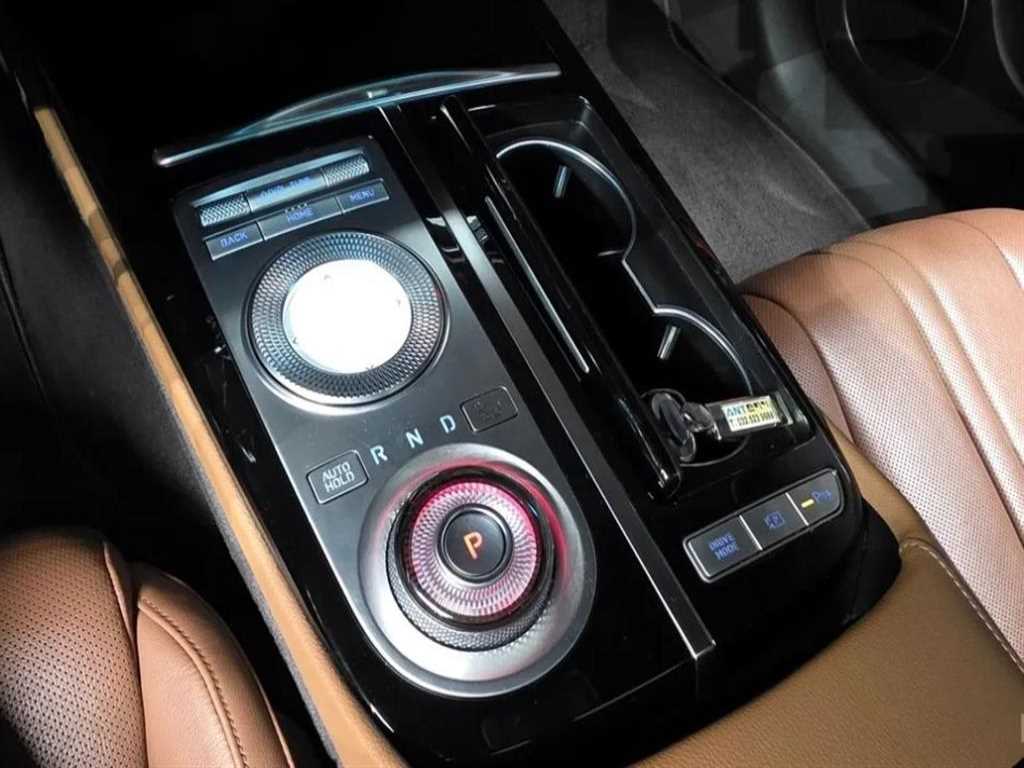 Genesis G80 - Vista 7