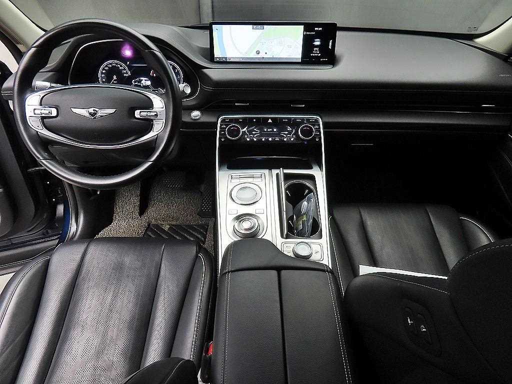 Genesis GV80 - Vista 7