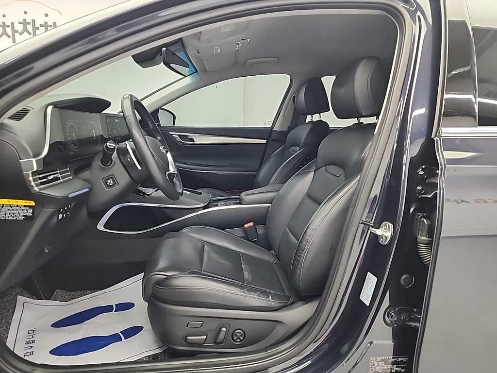 HYUNDAI Grandeur - Vista 11