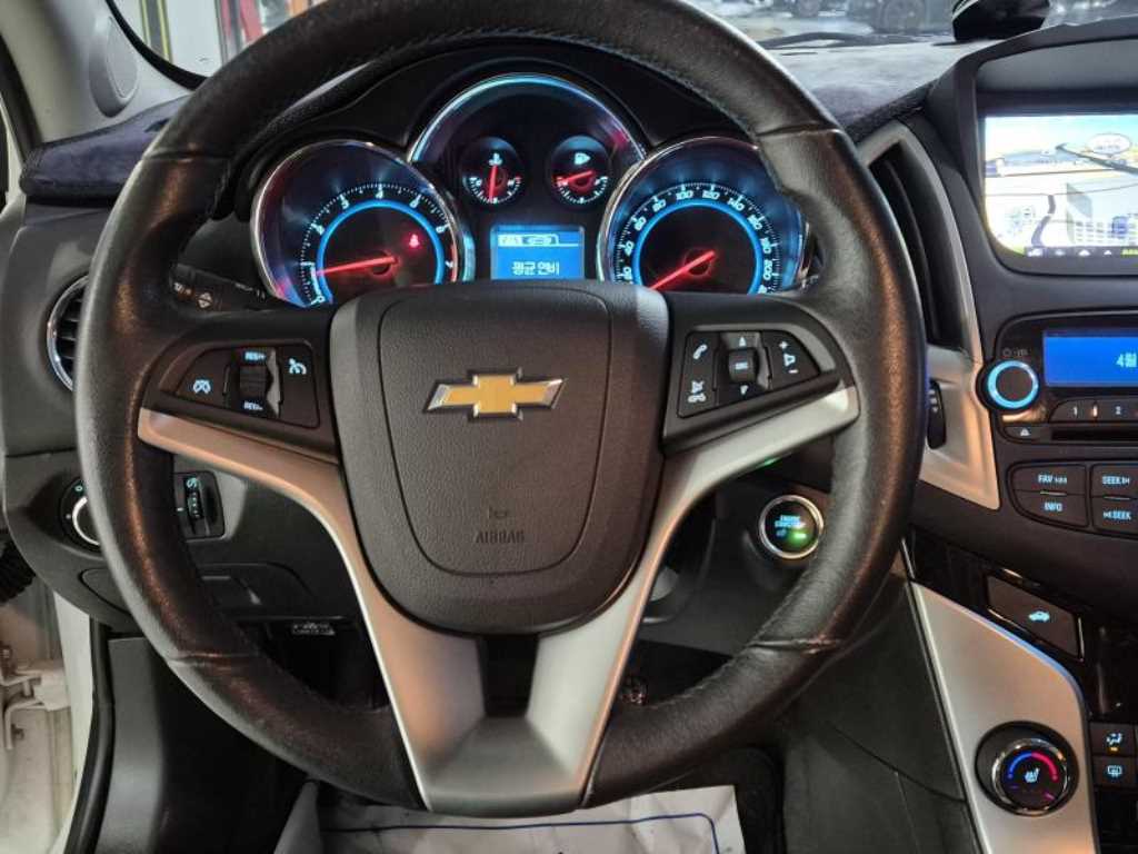 Chevrolet Cruise - Vista 11
