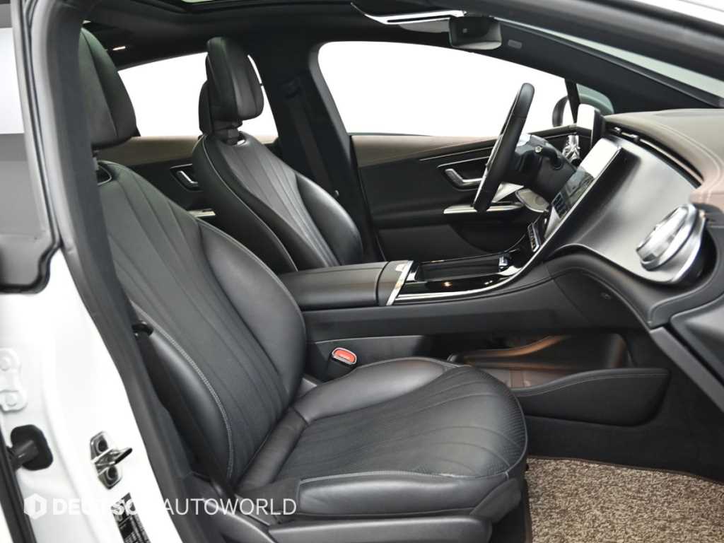 Mercedes Benz EQE - Vista 10