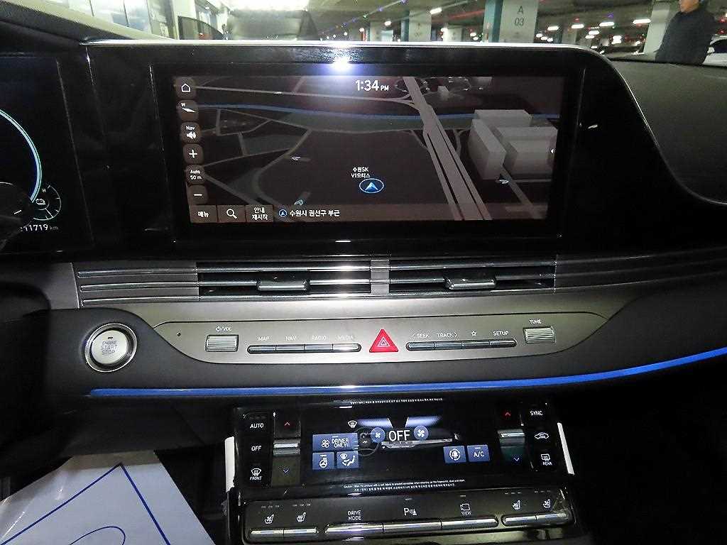 HYUNDAI Grandeur - Vista 11