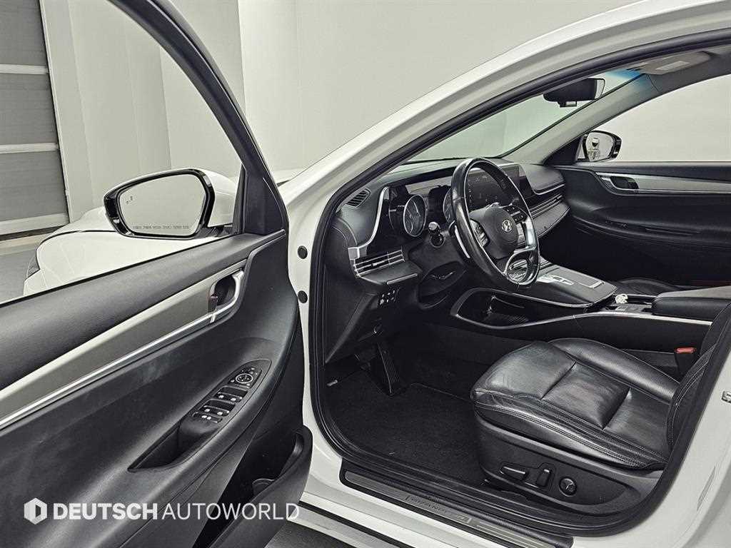 HYUNDAI Grandeur - Vista 11