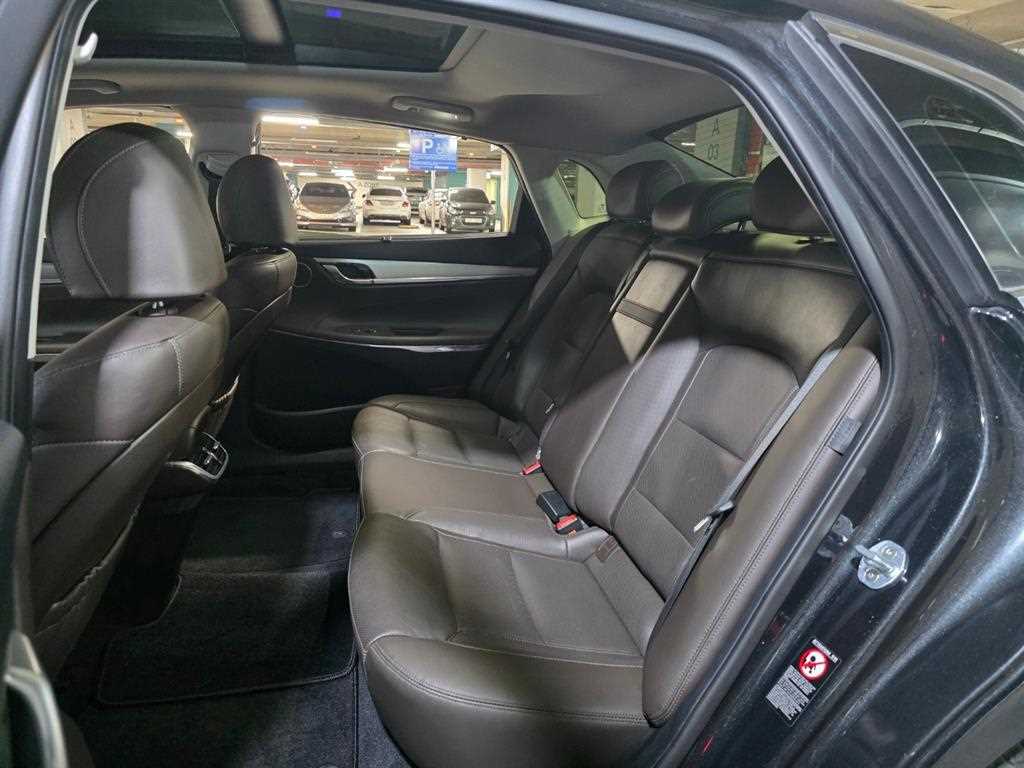 HYUNDAI Grandeur - Vista 6