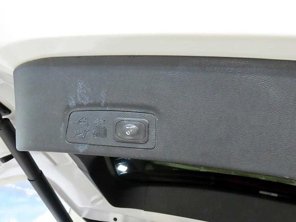 Lincoln MKC 2015 Blanco - Importación desde Corea - HF Imports Iquique - Foto 16