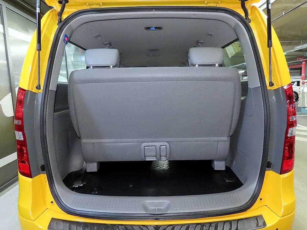 HYUNDAI Starex 2019 Amarillo - Importación desde Corea - HF Imports Iquique - Foto 16