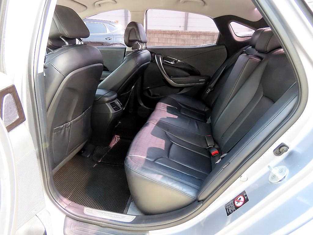 HYUNDAI Grandeur - Vista 6