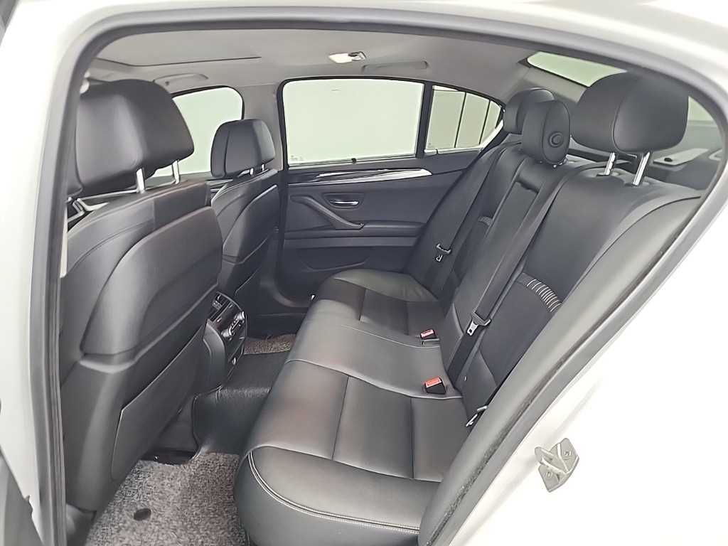 BMW 5 Series - Vista 12