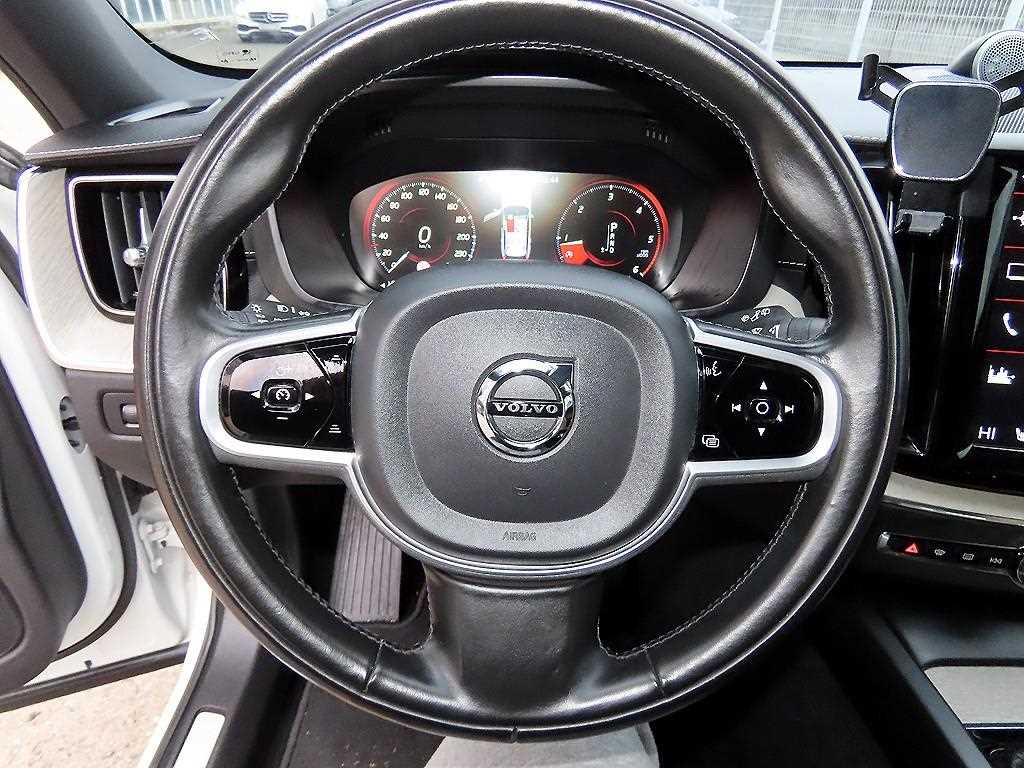 Volvo XC60 - Vista 8