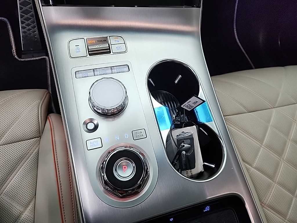 Genesis GV70 - Vista 8