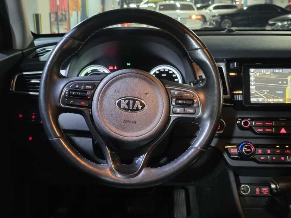 KIA Niro - Vista 12