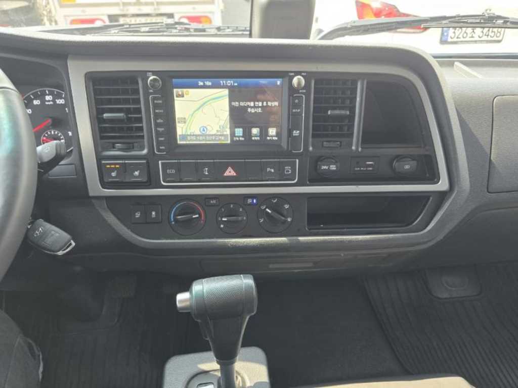 medium and large cargo truck 2025 Blanco - Importación desde Corea - HF Imports Iquique - Foto 14