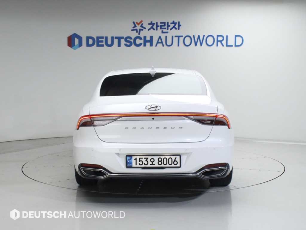 HYUNDAI Grandeur - Vista 4