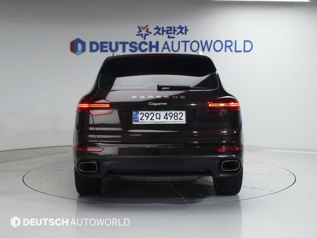 Porsche Cayenne - Vista 4