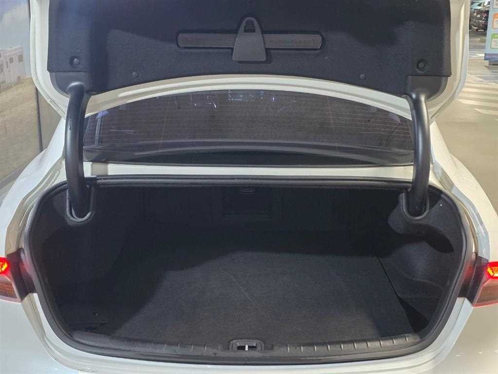 HYUNDAI Grandeur - Vista 6