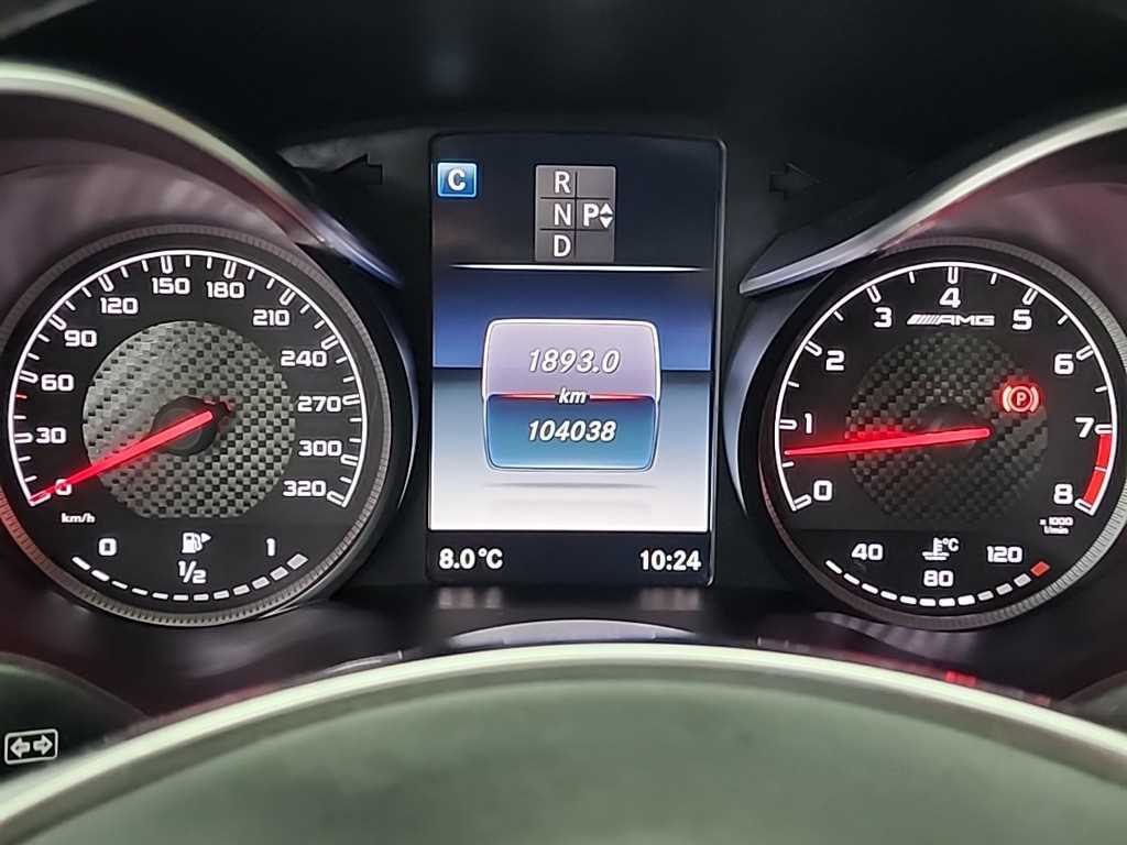 Mercedes Benz C Class - Vista 6