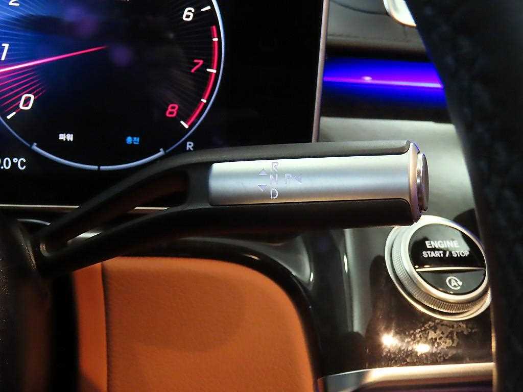 Mercedes Benz S Class - Vista 12