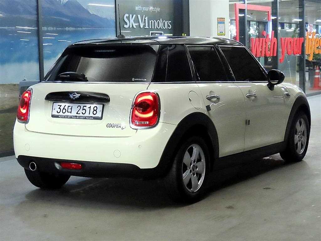 Mini Cooper - Vista 4