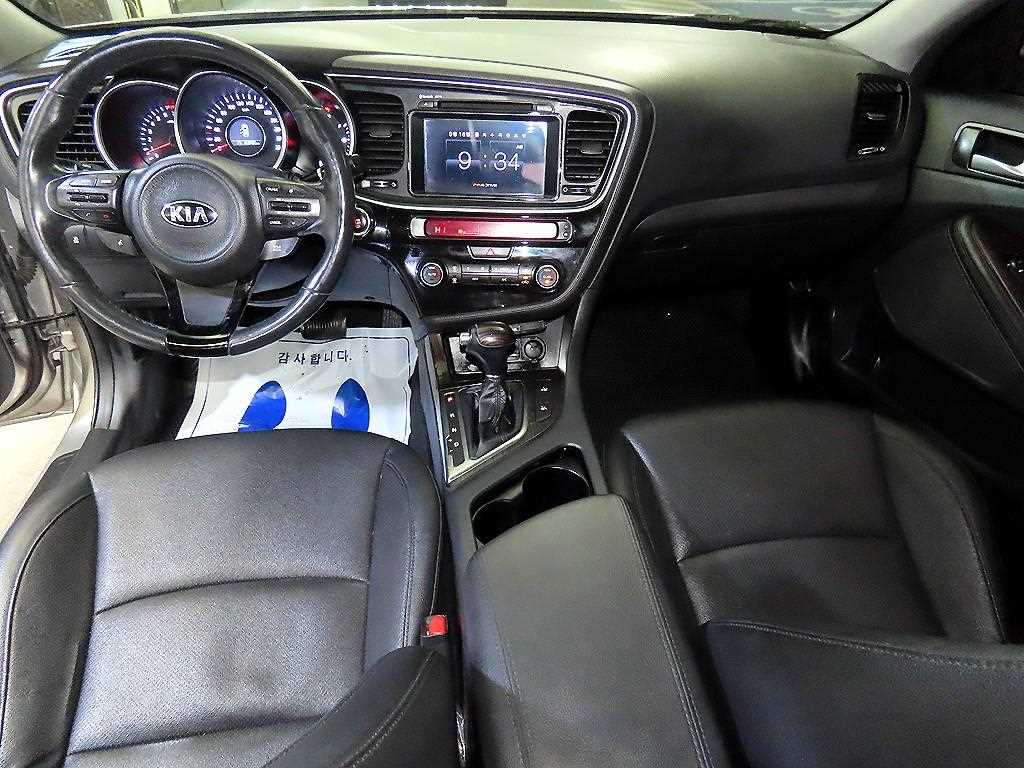 KIA K5 - Vista 10