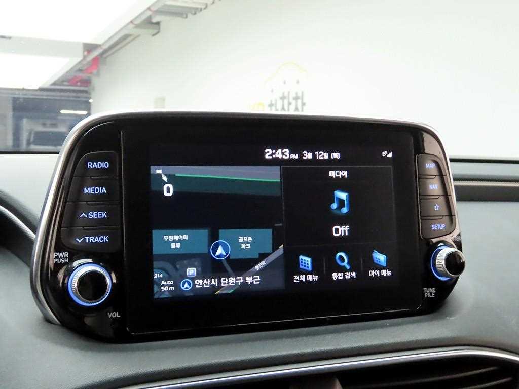 HYUNDAI Santa Fe - Vista 8