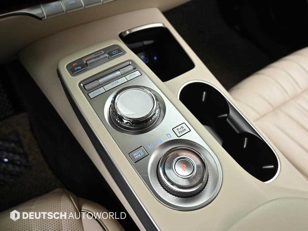 Genesis GV70 - Vista 10