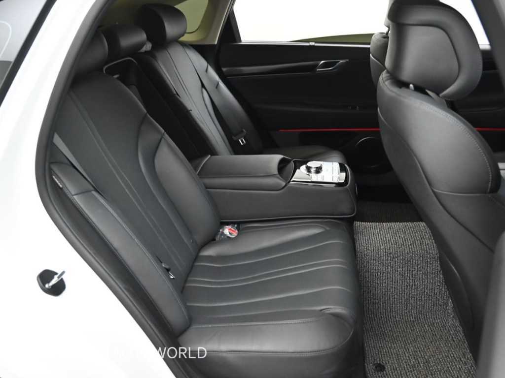 Genesis G80 - Vista 12