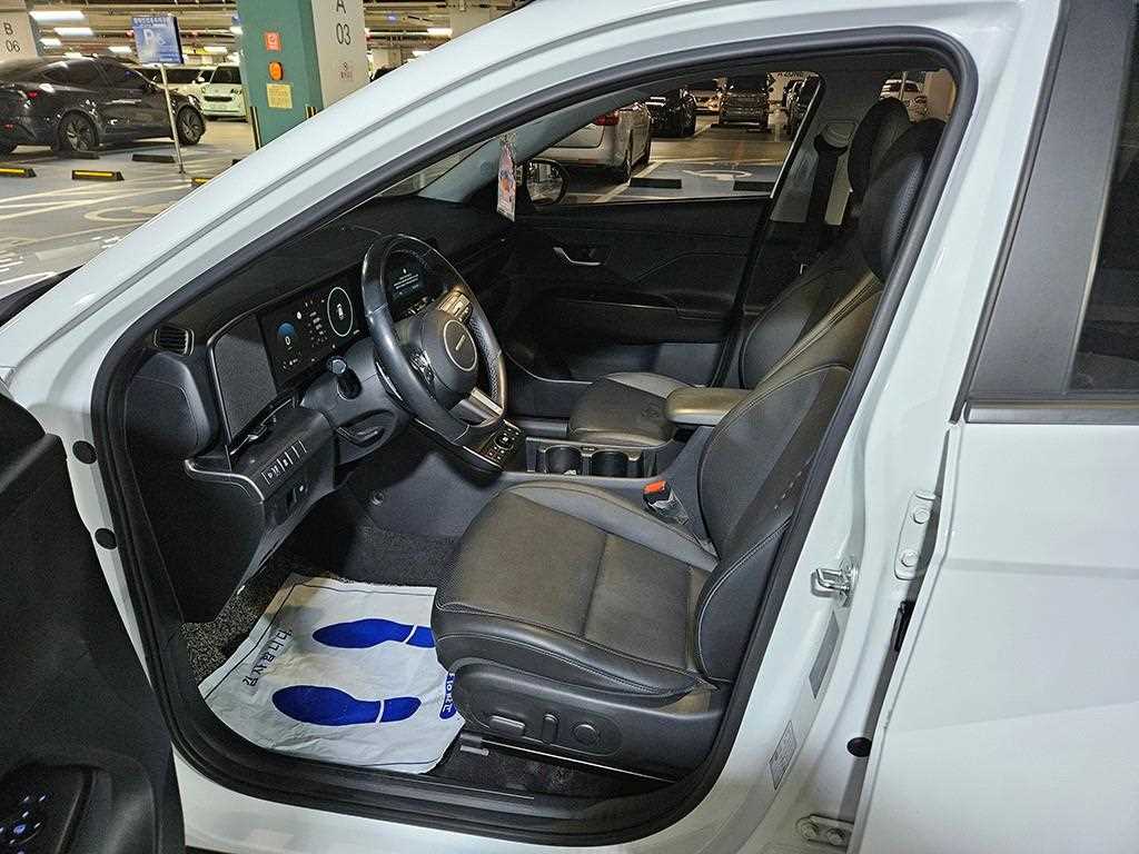 HYUNDAI Kona - Vista 6