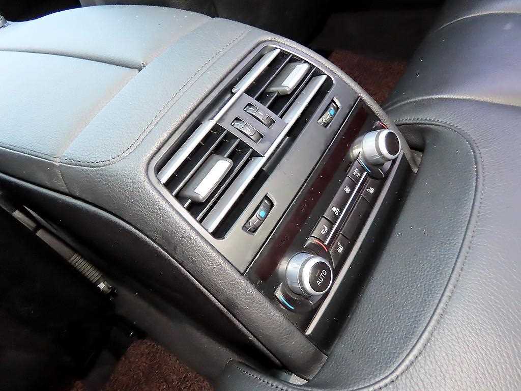 BMW 6 series 2014 Gris - Importación desde Corea - HF Imports Iquique - Foto 17