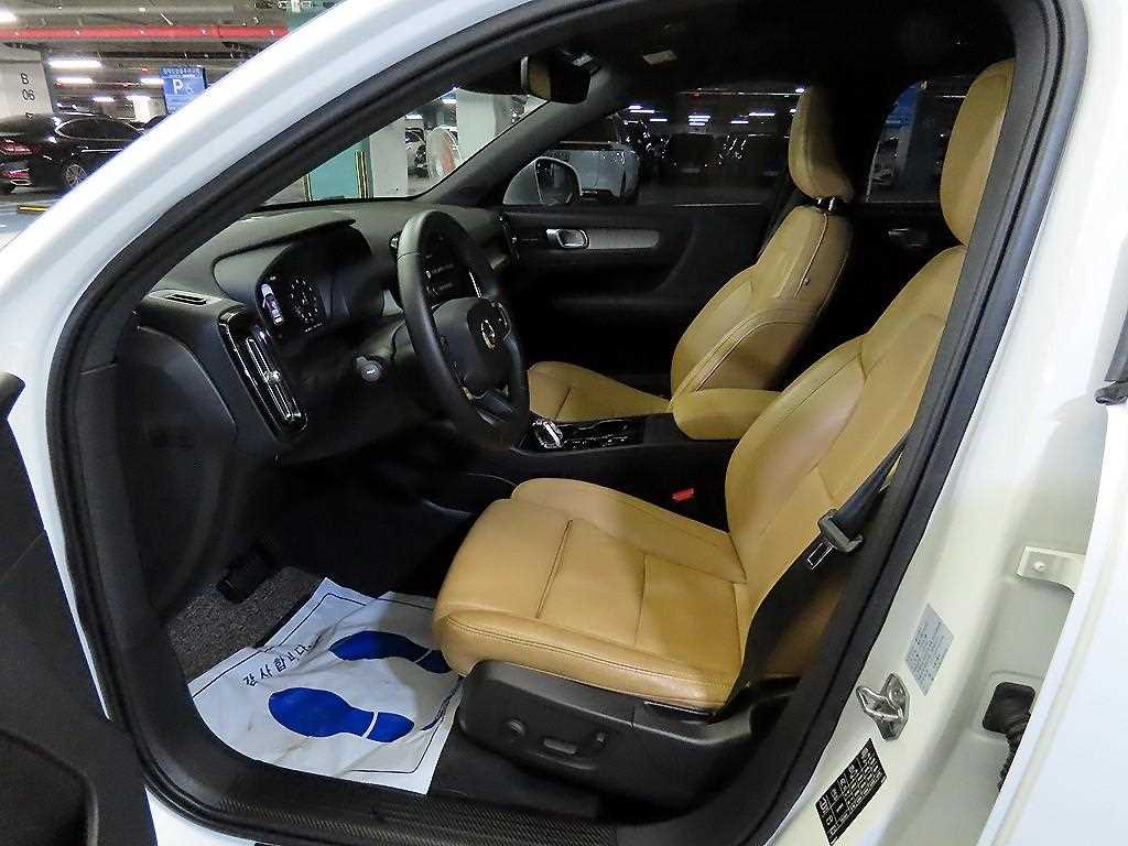 Volvo XC40 - Vista 6