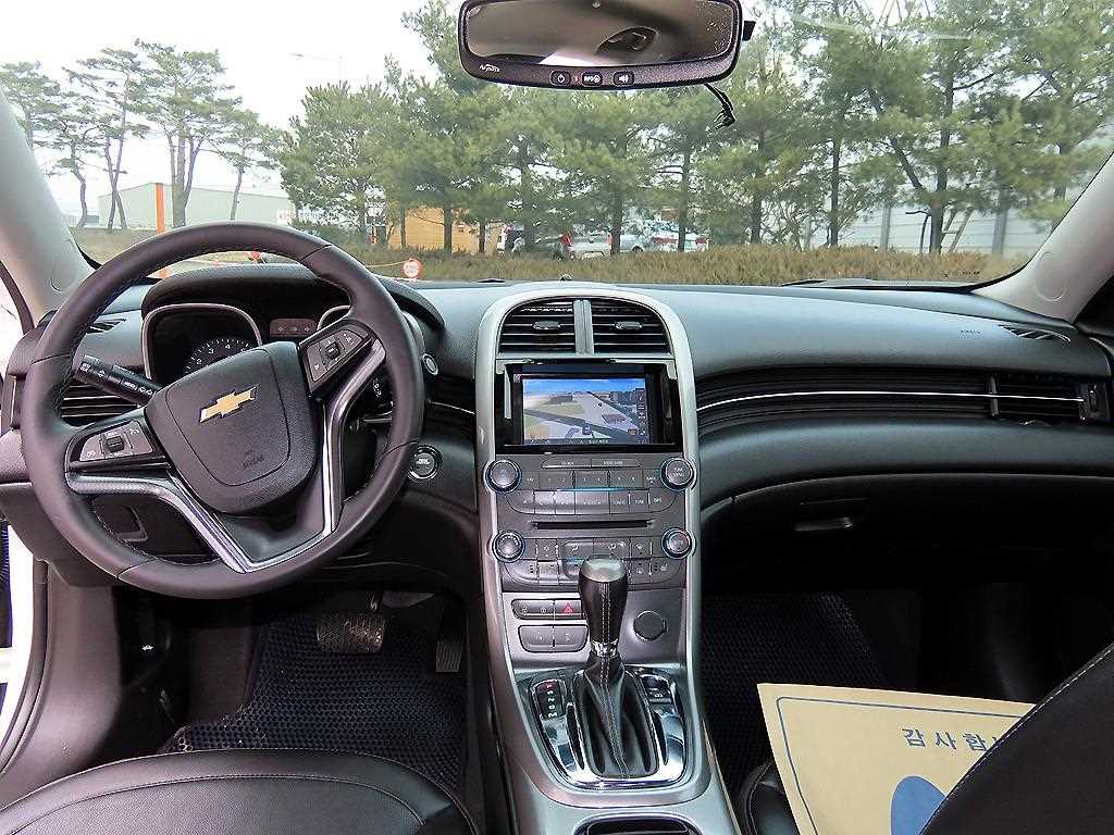 Chevrolet Malibu - Vista 7